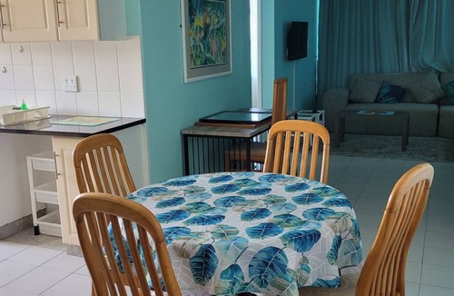 Scottburgh Apartment | Scottburgh Views - Smile & Wave
