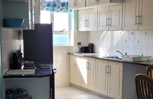 Scottburgh Apartment | Scottburgh Views - Smile & Wave