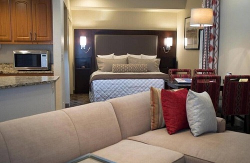 Arcadia Apartment | Scottsdale Camelback Resort Stylish Studio with Garden
