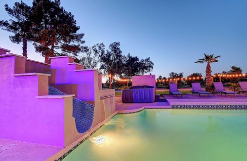 Paradise Valley Village Villa | ScottsdaleStays Multimillion 10BR-6BA Acre Estate-Pool-Sport Courts-SUMMER DEALS
