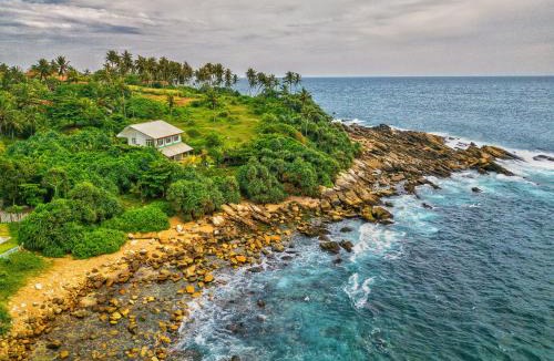 Nilwella House | Screwpine Beach Villa