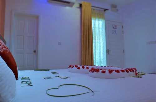 Omadhoo House | Scuba Inn