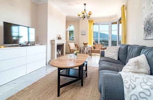 Nueva Andalucia Apartment | SDA Giralda