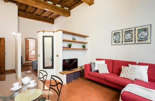 Oltrarno Apartment | Sdrucciolo double