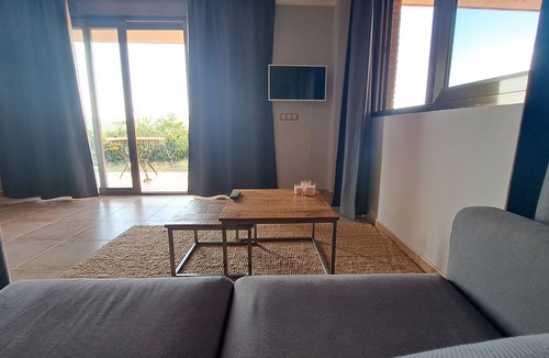 Montroi Apartment | Se Alquila Estudio Independiente en Hermoso Chalet