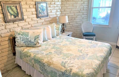 Cocoa Beach Hotel | Sea Aire Oceanfront Inn