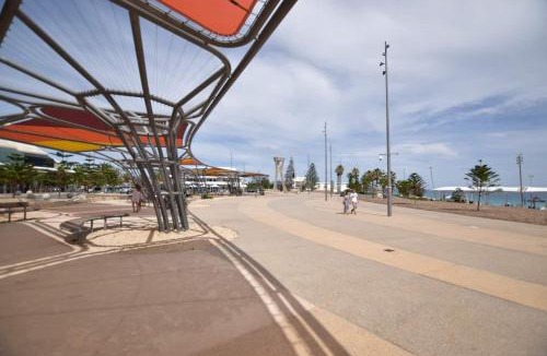 Scarborough Apartment | Sea Breeze Apartment - Direct Ocean Views - Top Floor