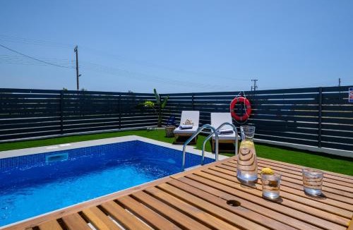 Maroni House | Sea Breeze Studios
