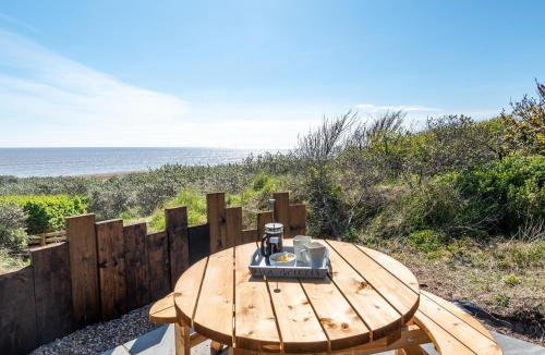 Anderby Creek House | Sea Breezes