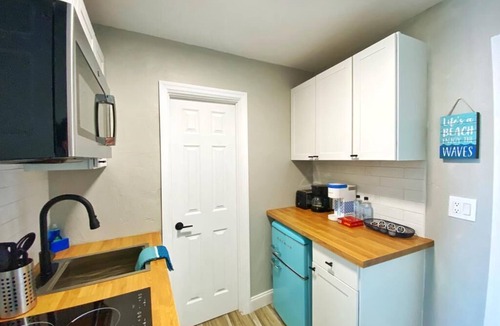 Bostwick Park House | Sea Dip Resort Studios