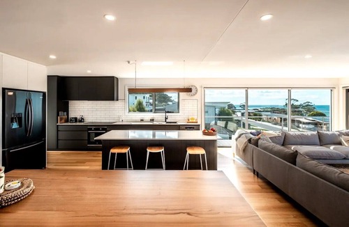 Bicheno House | Sea Eagle Escape - Luxury Accommodation