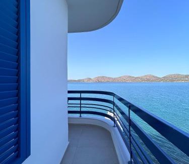 Elounda Apartment | Sea-front Cozy Apartment