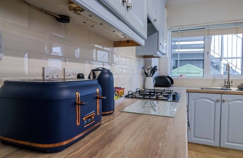 Exmouth Cottage | SEA LOVERS, pet friendly, country holiday cottage in Exmouth