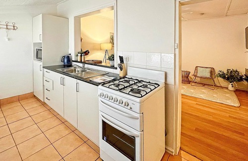 Dalrymple Apartment | Sea Salt Apartment 2 ~ Short walk to beach! Free WiFi! newly decorated!