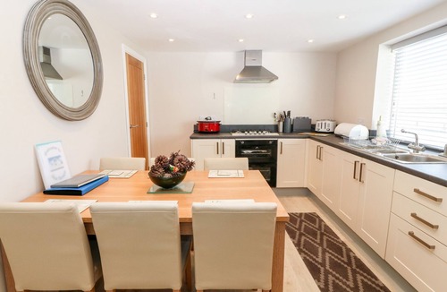 Dinas Cottage | Sea Scape