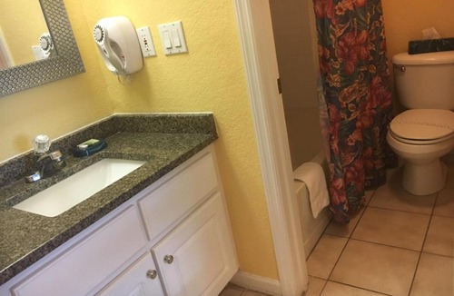 East Daytona House | Sea Shells Beach Club #204 Apartment
