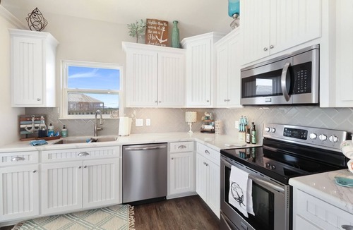 Galveston House | SEA SHIFT - Gorgeous, Gulf View - 3 Bedroom, Sleeps 9!