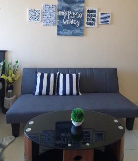 Legazpi Village Apartment | Sea-Sky Perch Suite