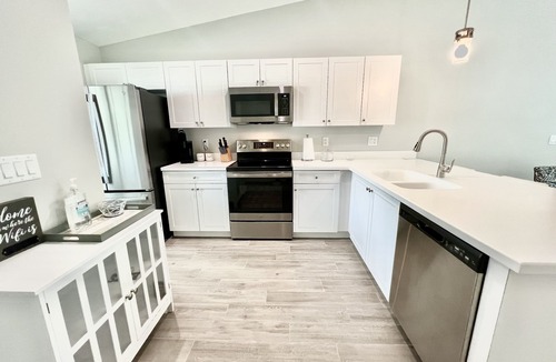 Stuart House | SEA VIBE MARINA