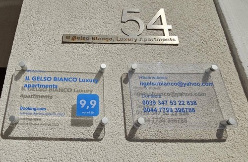 Polignano a Mare Apartment | Sea view apartment, close to restaurants and shops in the heart of Polignano.