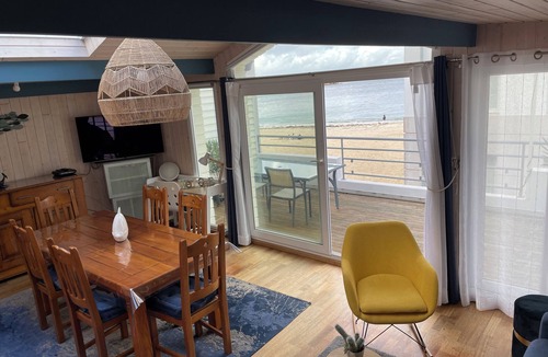 Treboul Apartment | Sea view apartment, direct beach access, sleeps 4