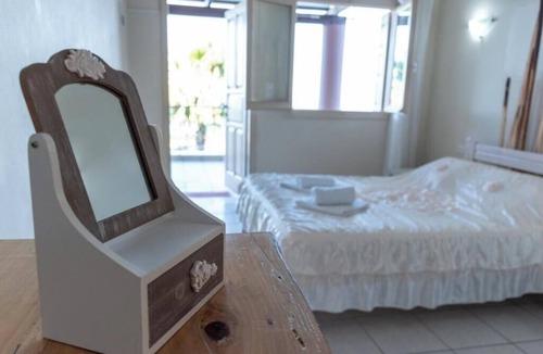 Agios Georgios Resort | Sea view apartment