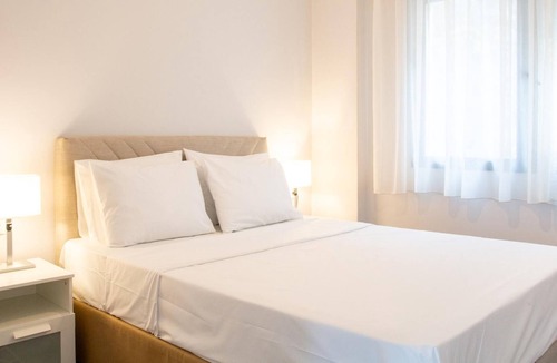 Akbuk Apartment | Sea View Flat with Shared Pool 5 min to Beach