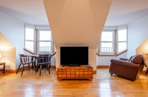 Lower Largo Apartment | Sea View - Lower Largo