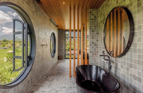 Lovina Villa | Sea View Pool House