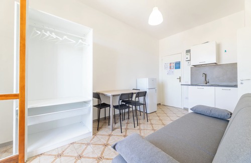 Baia Verde Apartment | Sea view studio in Baia Verde LT20