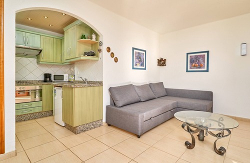 Torrox Costa Apartment | Sea Views Centro Internacional A99 Apartment with Sea View, Wi-Fi and Air Conditioning