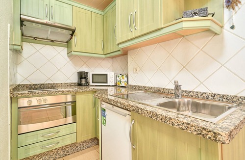 Torrox Costa Apartment | Sea Views Centro Internacional A99 Apartment with Sea View, Wi-Fi and Air Conditioning