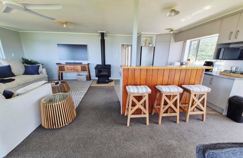 Amodeo Bay House | Sea views, rolling hills, and pure calm - King of the Hill lives up to its name.