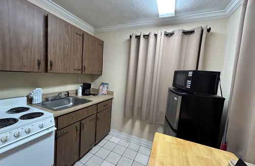 New Smyrna Beach Hotel | Sea Vista Resort And Tiki Bar