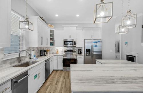 Emerald Waters Village House | Sea Ya Sun