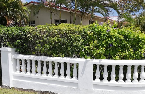 Green Garden Villa | Seabreeze Villa: Best rates. Charming, bright & spacious. Truly a home from home