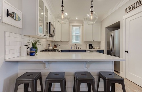 Seabrook House | Seabrook's O'ceananigans, a dog-friendly home!