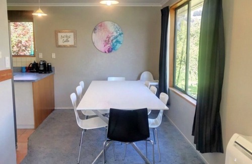 Akaroa House | SEACLUSION: Great Water Views, Wonderful for Multigenerational Families & Groups