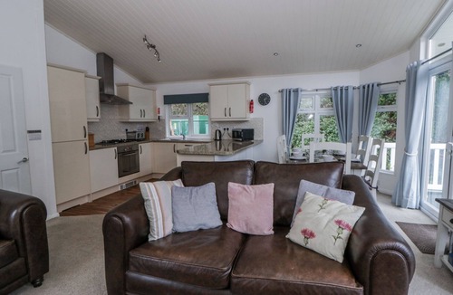 Wiseman's Bridge Cottage | SEACROFT, pet friendly, character holiday cottage in Kilgetty