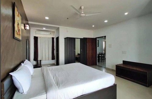 Daman Hotel | Seaface Properties