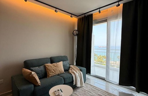 Historical Center Apartment | SEAFRONT 1BDR, Panoramic views, central Marina