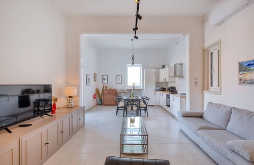 Senglea Apartment | Seafront 2 bedroom flat, breath taking views BBRI1-1