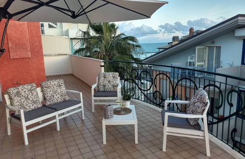 Martinsicuro Apartment | Seafront and Mountain View Penthouse
