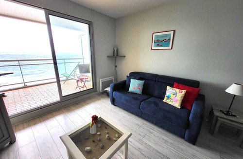 La Chaume Apartment | Seafront Apartment with Terrace and Garage in Charming La Chaume, 2 Bedrooms