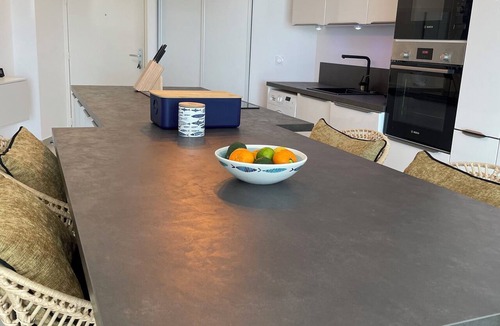Martigues Apartment | Seafront apartment