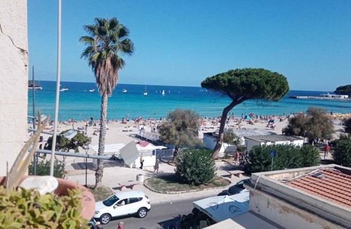 Mondello Apartment | Seafront Apartment in Mondello, Palermo