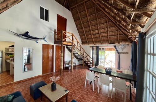 Zona Hotelera Apartment | Seafront Beach Shack