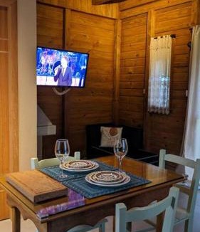 Praia da Armacao do Itapocoroi Ski Chalet | Seafront cabin in a private area