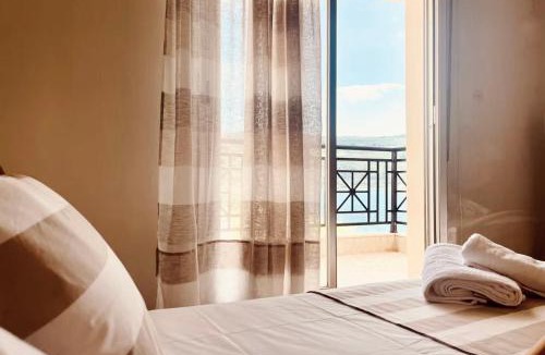 Samos Apartment | Seafront Central Luxury Apartment