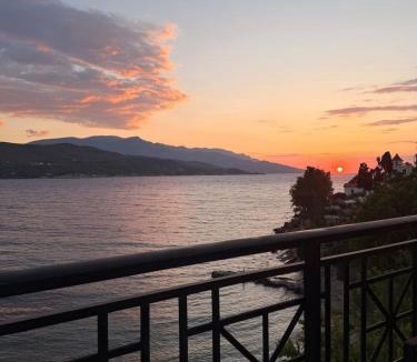 Samos Apartment | Seafront Central Luxury Apartment